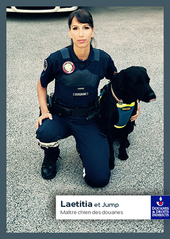 Portrait défilant 14 juillet 2017 : Laëtitia et son chien Jump, maître de chien des douanes